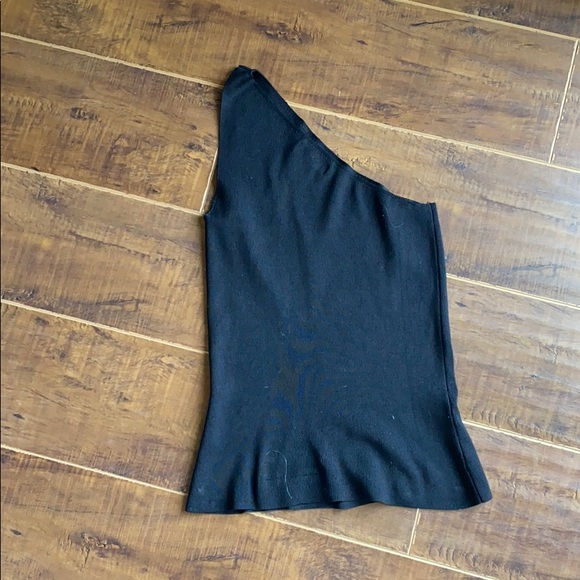 Banana republic one shoulder black top - Picture 4 of 4